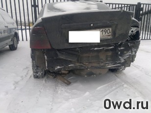 Битый автомобиль Opel Vectra