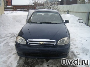 Битый автомобиль Chevrolet Lanos